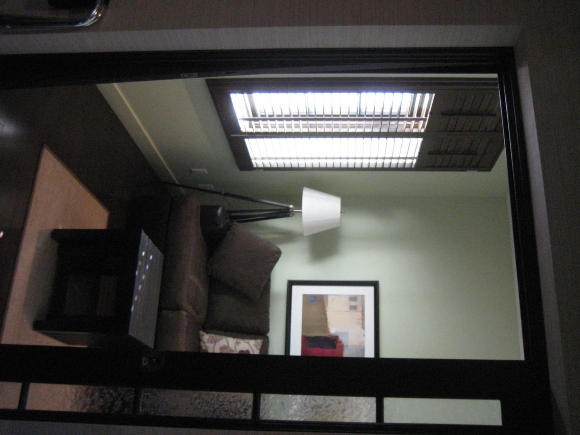 1595 Saint-Denis Hotel มอนทรีอัล ภายนอก รูปภาพ